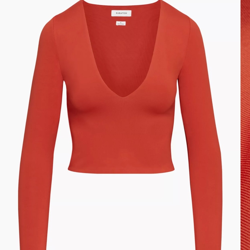 Babaton Contour V-neck long sleeve